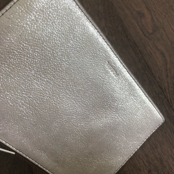 *Metallic Gold LEATHER Fossil Taupe Pouch / Clutch* - Picture 7 of 12